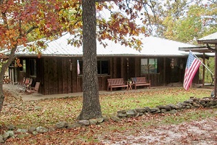 Pine Lodge Entrance View